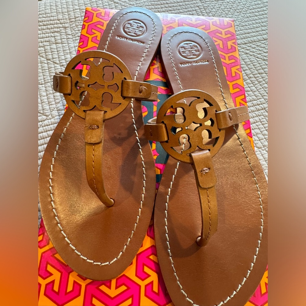 Tory Burch Gabriel Flat Thong leather sandal - Natural tan